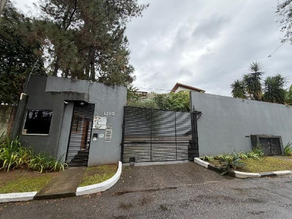 Casa • 3 dorm • Chacara Dos Junqueiras • Carapicuiba/SP