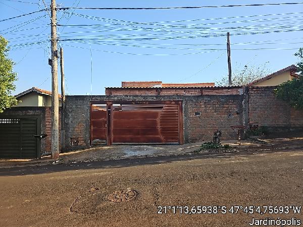 Casa • 2 dorm • Jardim Sao Francisco • Jardinopolis/SP