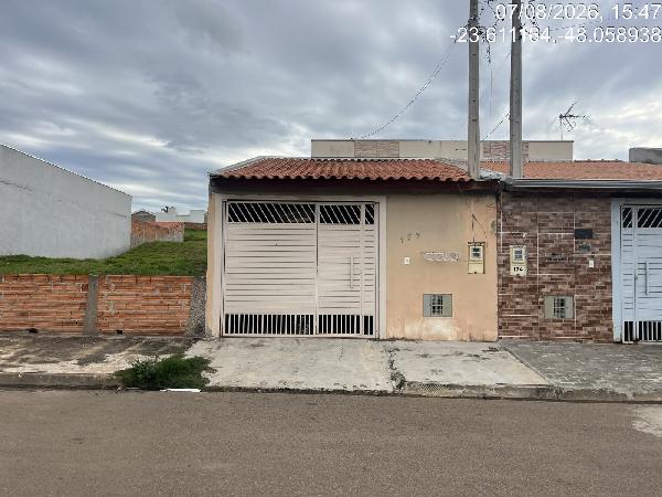 Casa • 2 dorm • Vila Nastri • Itapetininga/SP