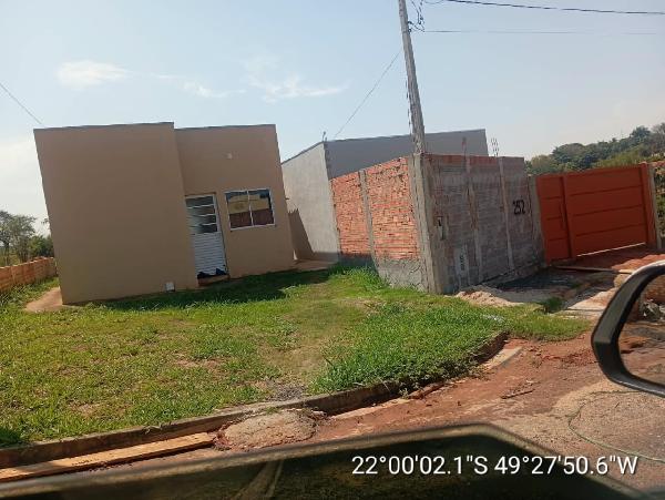 Casa • 1 dorm • Residencial Villa Bella • Pirajui/SP