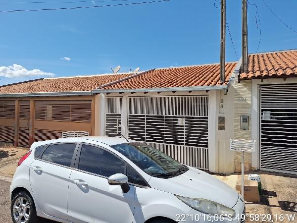 Casa • 2 dorm • Jardim Santa Antonieta • Marilia/SP