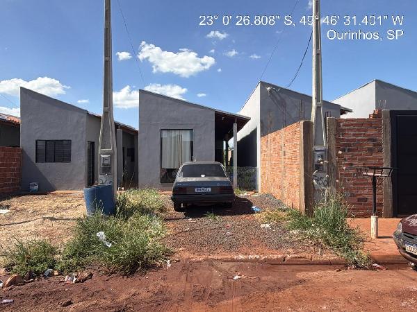 Casa • 1 dorm • Residencial Gimenez • Canitar/SP