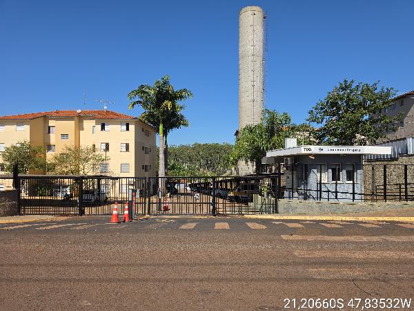Apartamento • 2 dorm • Condominio Uirapuru • Ribeirao Preto/SP