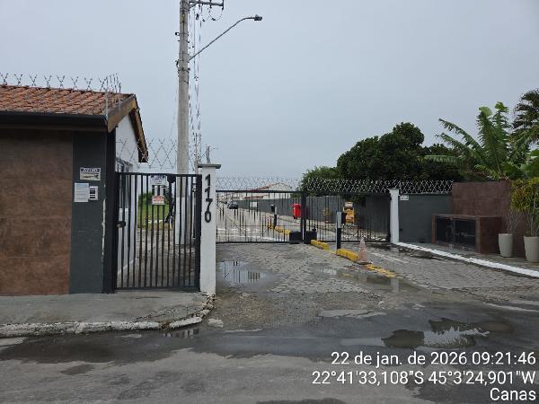 Casa • 2 dorm • Centro • Canas/SP
