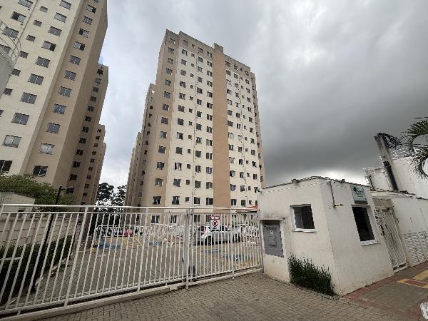 Apartamento • 2 dorm • Vila Carmosina • Sao Paulo/SP