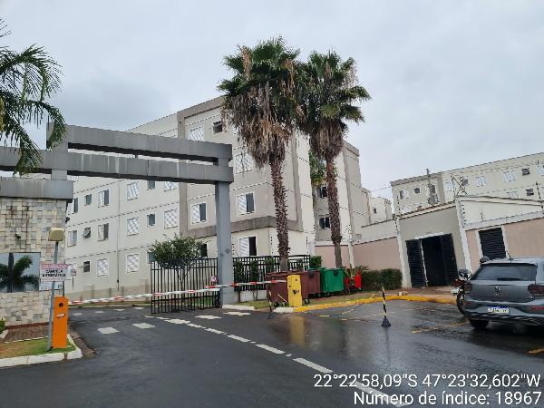 Apartamento • 2 dorm • Conjunto Habitacional Narciso Gomes • Araras/SP